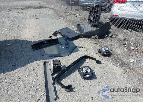 2017 Jeep Renegade Limited 4X4 из США, поврежденный, VIN ZACCJBDB6HPF31940